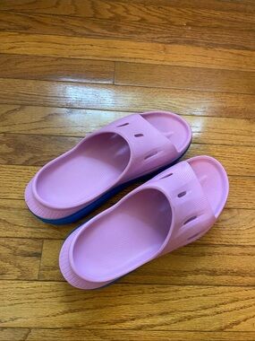 HOKA Sandals